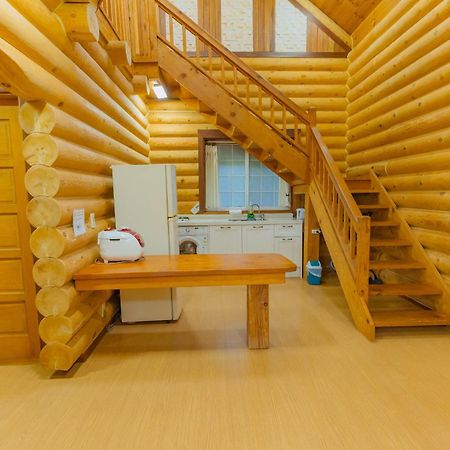 Jungmun Log Pension & Resort Seogwipo Ngoại thất bức ảnh