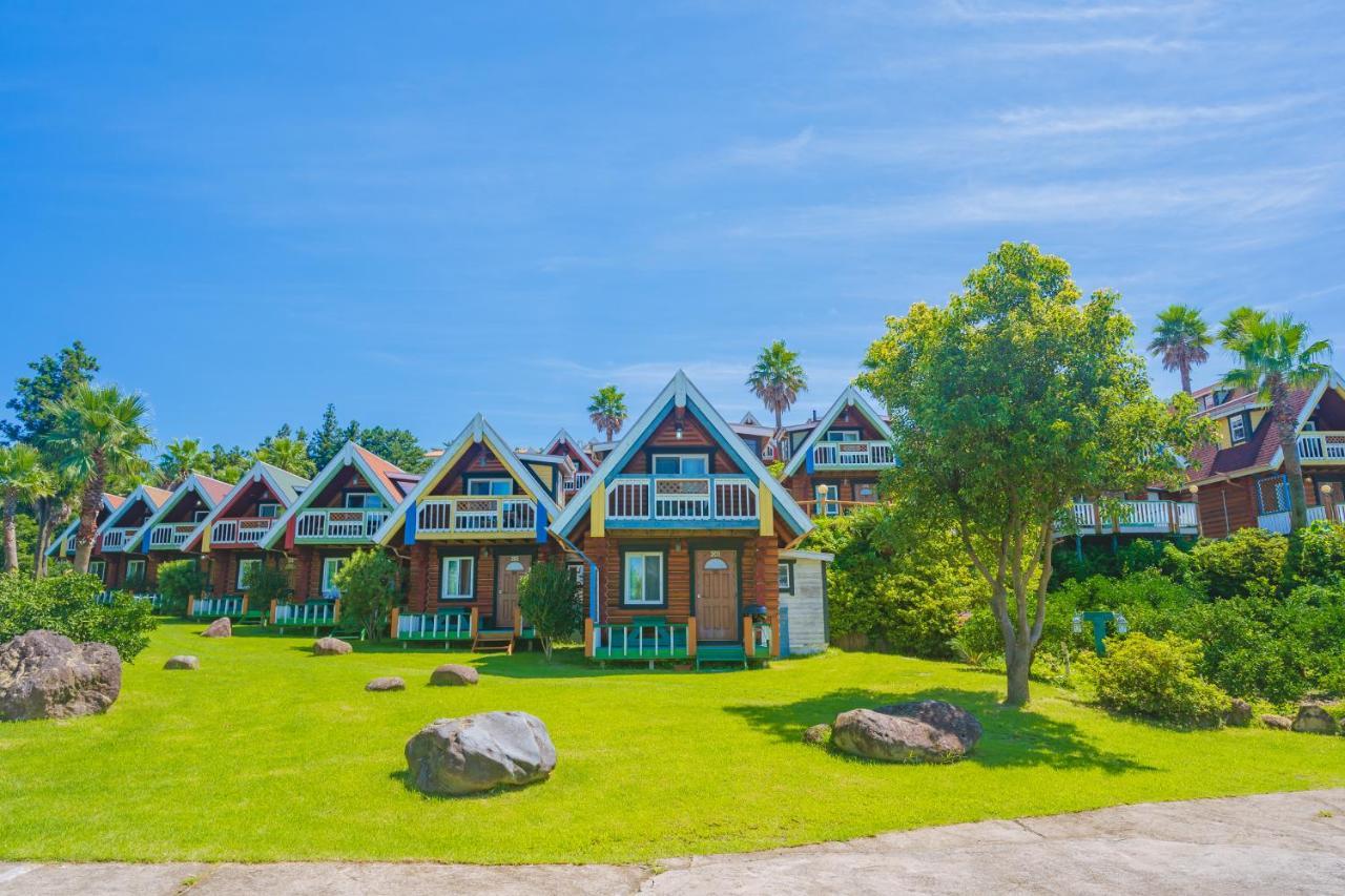 Jungmun Log Pension & Resort Seogwipo Ngoại thất bức ảnh
