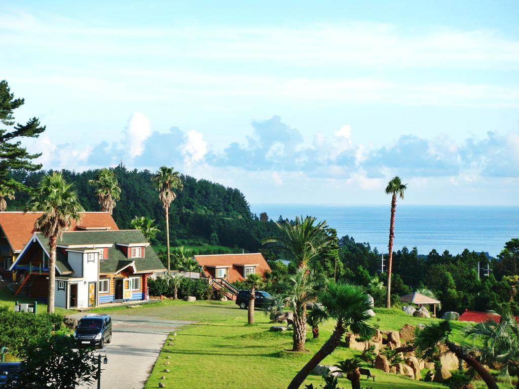 Jungmun Log Pension & Resort Seogwipo Ngoại thất bức ảnh