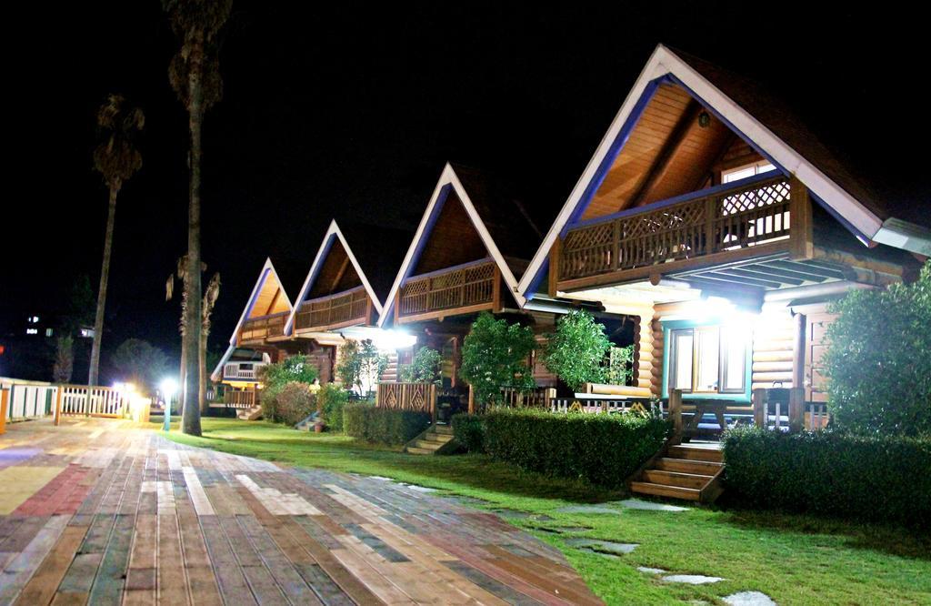 Jungmun Log Pension & Resort Seogwipo Ngoại thất bức ảnh