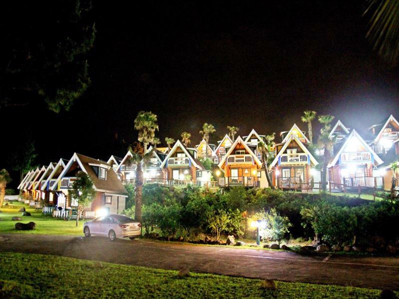 Jungmun Log Pension & Resort Seogwipo Ngoại thất bức ảnh